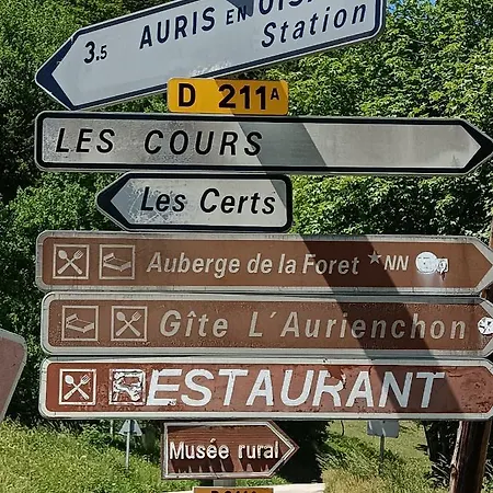 En Oisans, Vue Sur Le Massif Des Ecrins