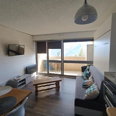 En Oisans, Vue Sur Le Massif Des Ecrins Apartment