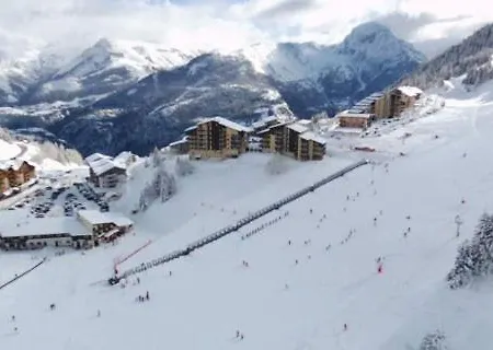 En Oisans, Vue Sur Le Massif Des Ecrins * Auris